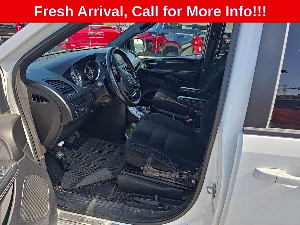 2015 Bright White Clearcoat Dodge Grand Caravan SE FWD Van