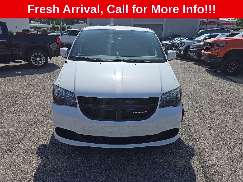 2015 Bright White Clearcoat Dodge Grand Caravan SE Plus FWD Van