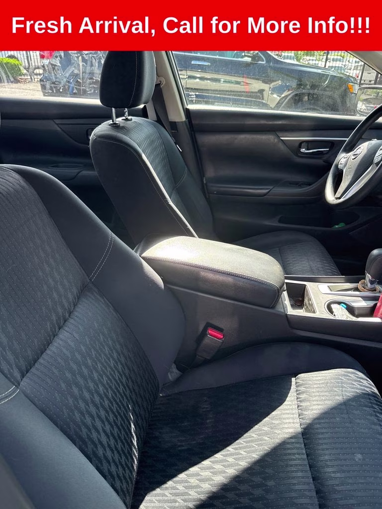2017 Glacier White Nissan Altima 2.5 S FWD Sedan