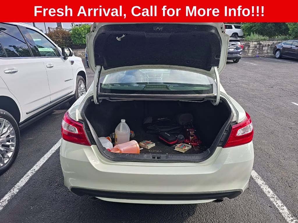 2017 Glacier White Nissan Altima 2.5 S FWD Sedan