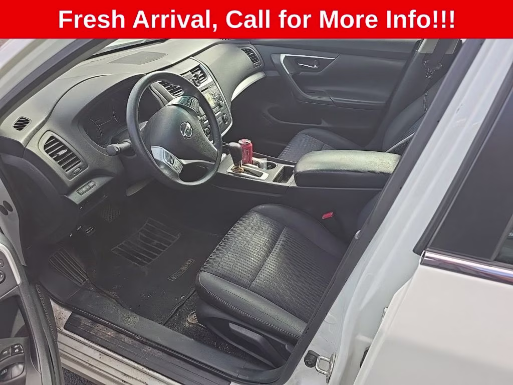 2017 Glacier White Nissan Altima 2.5 S FWD Sedan