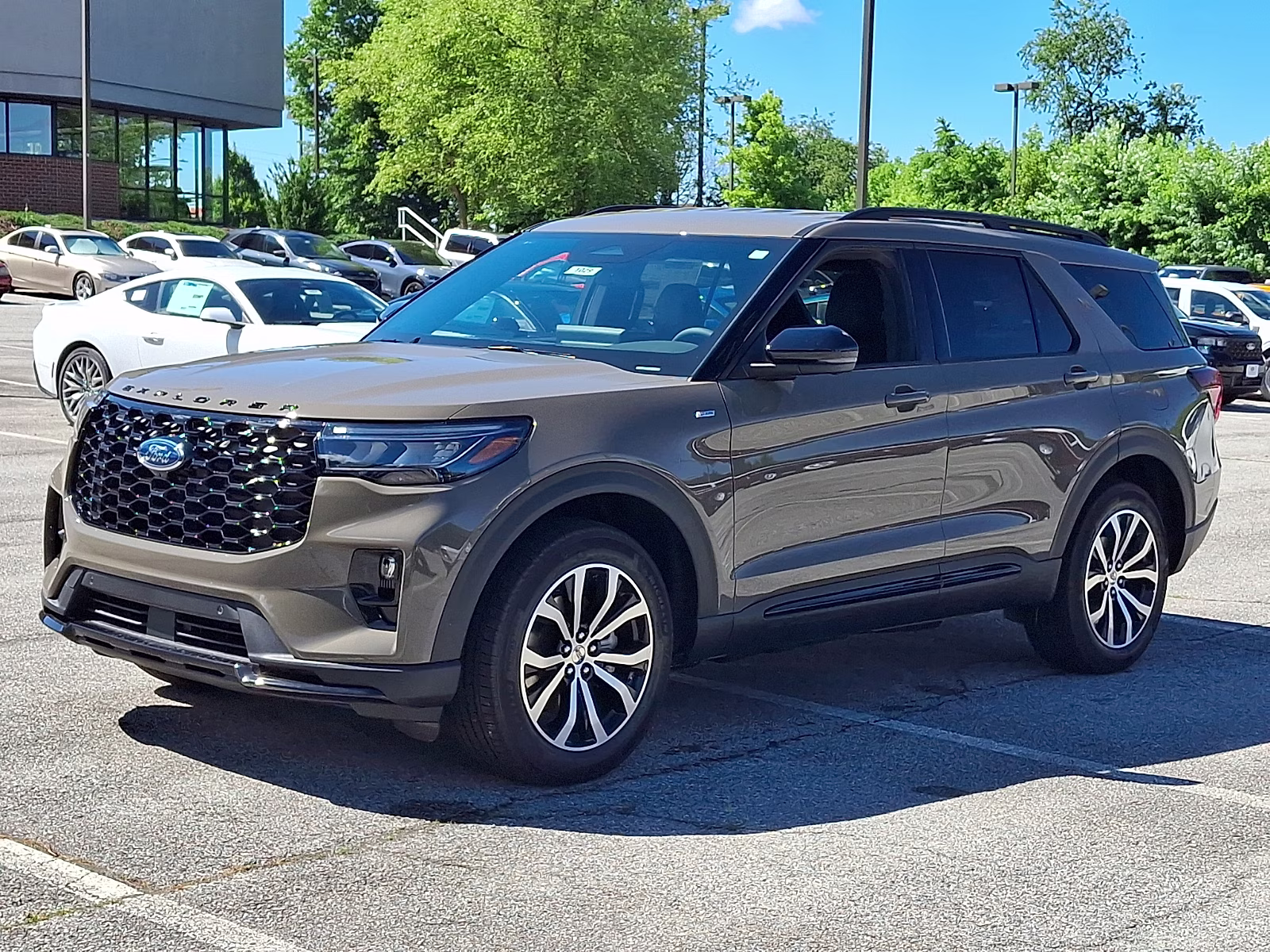 2026 Marsh Gray - T9 Ford Explorer ST-Line 4X4