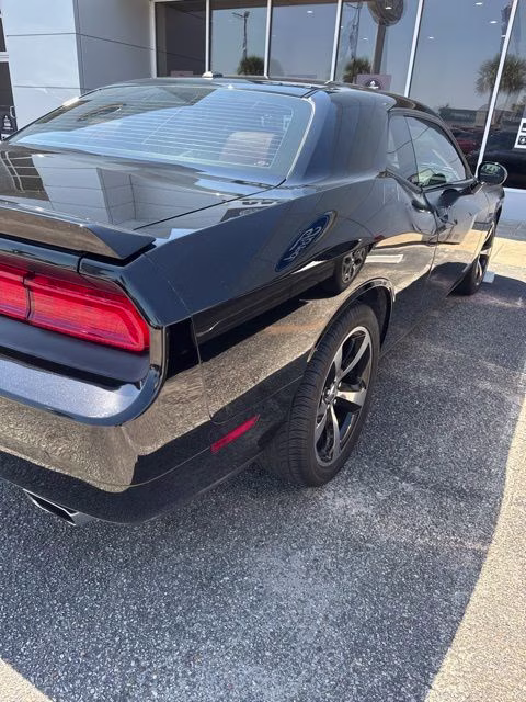 2013 Black Clearcoat Dodge Challenger R/T RWD Coupe