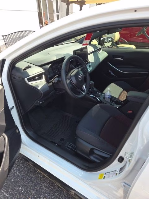 2025 Toyota Corolla SE FWD Sedan