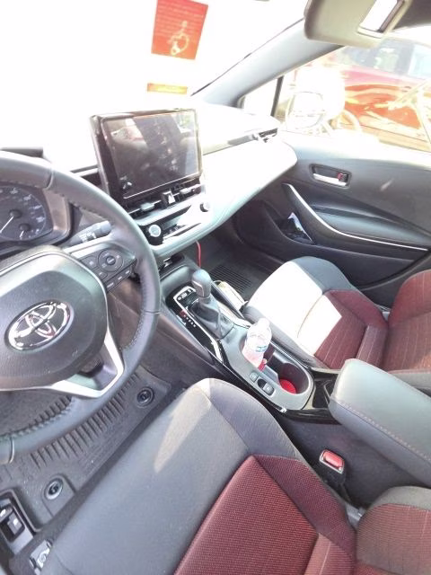 2025 Toyota Corolla SE FWD Sedan