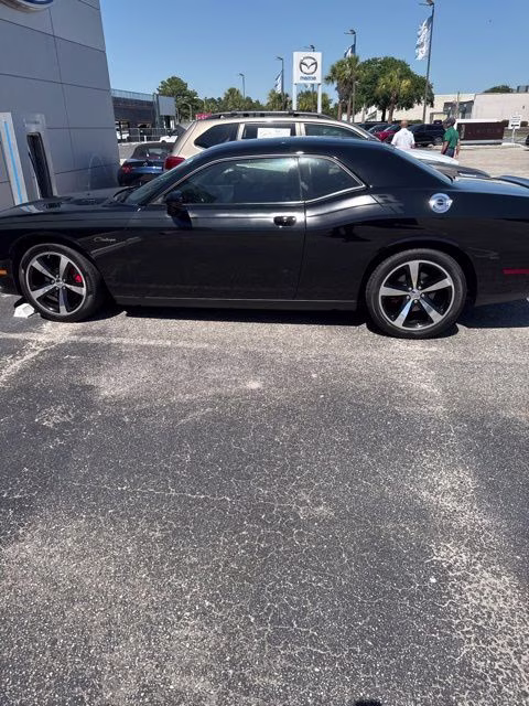 2013 Black Clearcoat Dodge Challenger R/T RWD Coupe