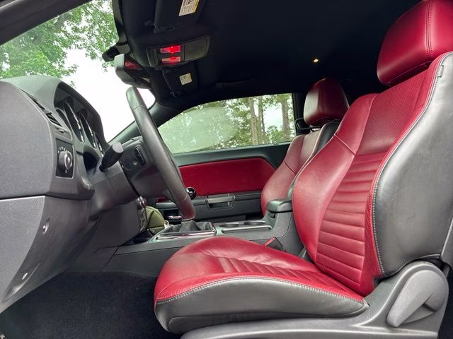2013 Black Clearcoat Dodge Challenger R/T RWD Coupe