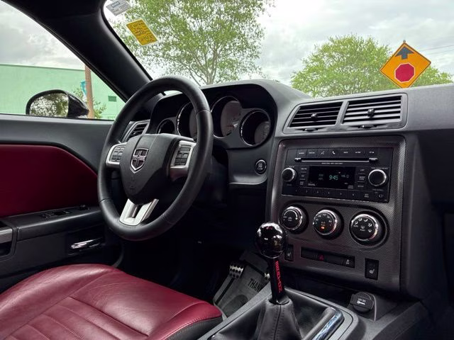 2013 Black Clearcoat Dodge Challenger R/T RWD Coupe