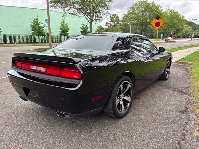2013 Black Clearcoat Dodge Challenger R/T RWD Coupe