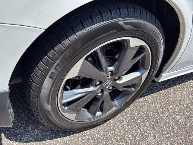 2022 White Honda Odyssey Elite FWD Van