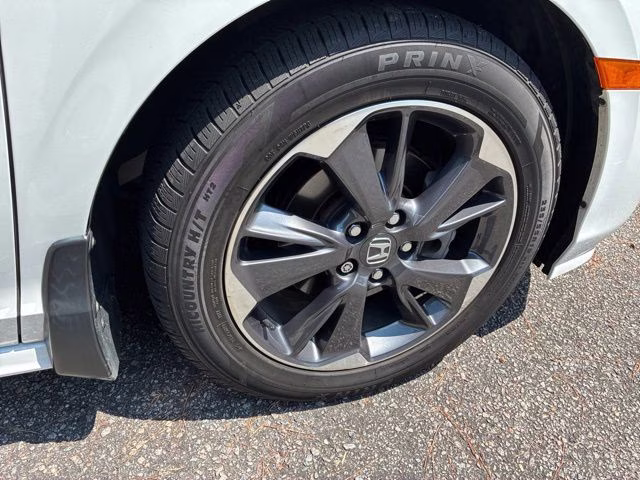 2022 White Honda Odyssey Elite FWD Van