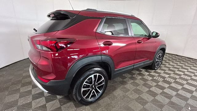2024 Crimson Metallic Chevrolet Trailblazer LT AWD SUV