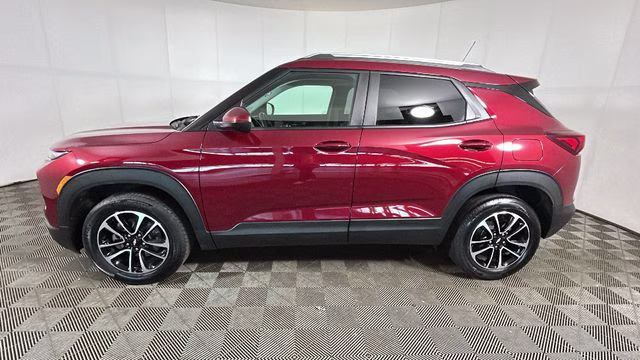 2024 Crimson Metallic Chevrolet Trailblazer LT AWD SUV