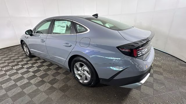 2026 Transmission Blue Hyundai Sonata SE FWD Sedan