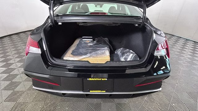2025 Abyss Black Hyundai Elantra Hybrid SEL Sport FWD Sedan