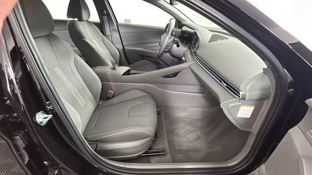 2025 Abyss Black Hyundai Elantra Hybrid SEL Sport FWD Sedan