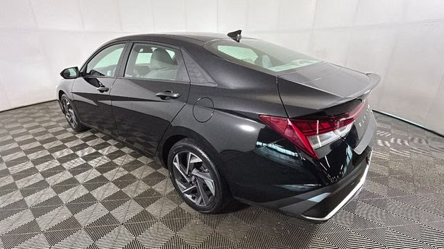 2025 Abyss Black Hyundai Elantra Hybrid SEL Sport FWD Sedan