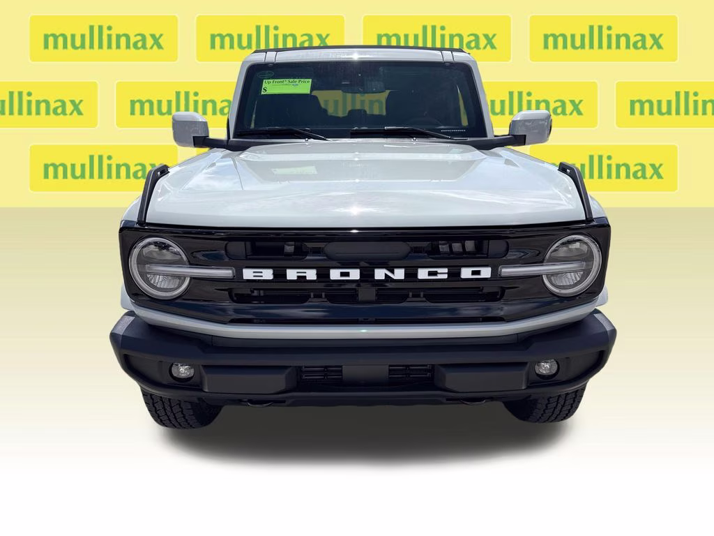 2026 Avalanche Gray Ford Bronco Outer Banks 4X4 SUV