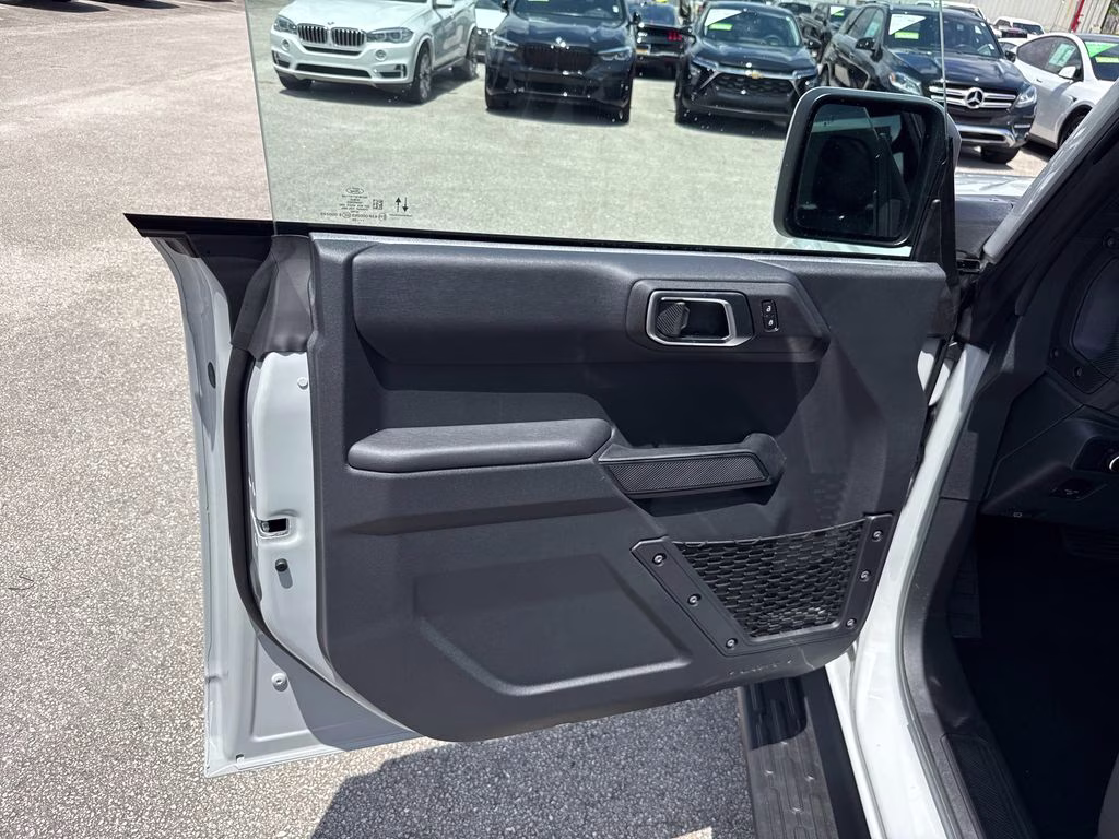 2026 Avalanche Gray Ford Bronco Outer Banks 4X4 SUV
