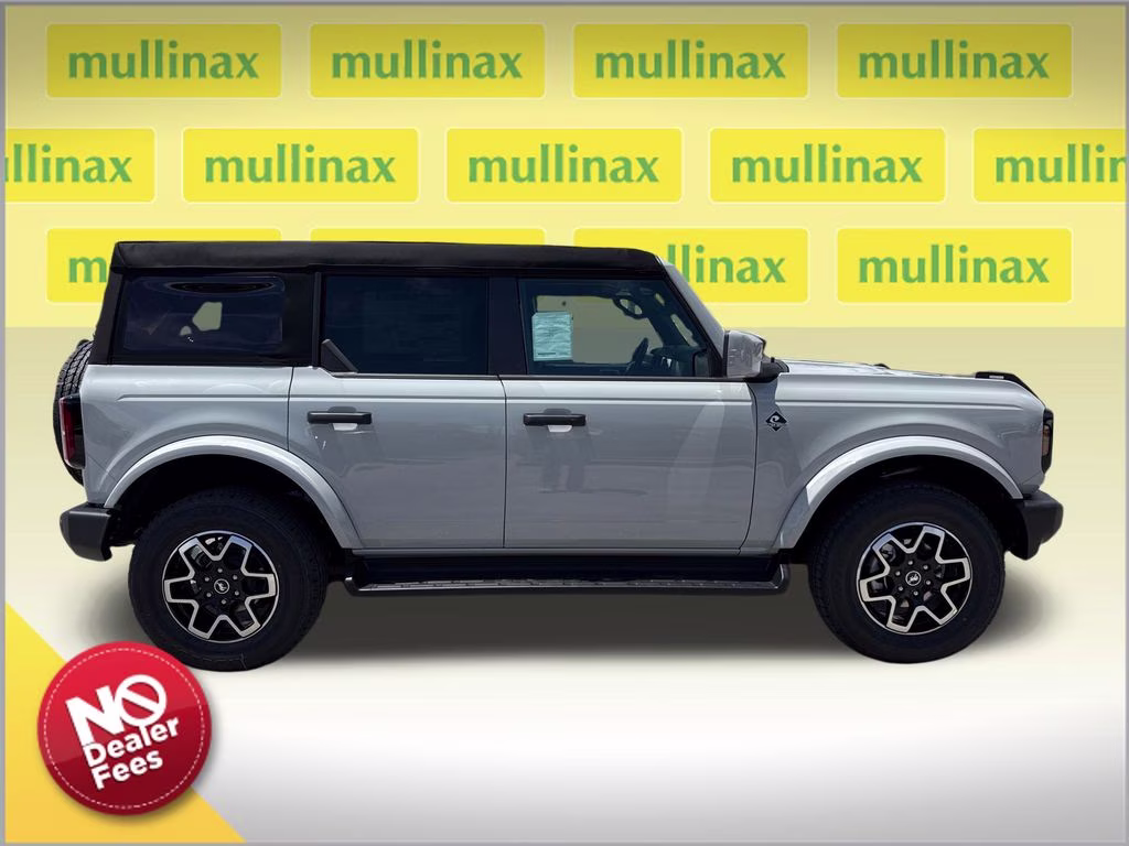 2026 Avalanche Gray Ford Bronco Outer Banks 4X4 SUV