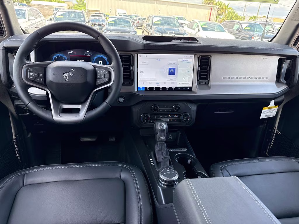 2026 Avalanche Gray Ford Bronco Outer Banks 4X4 SUV