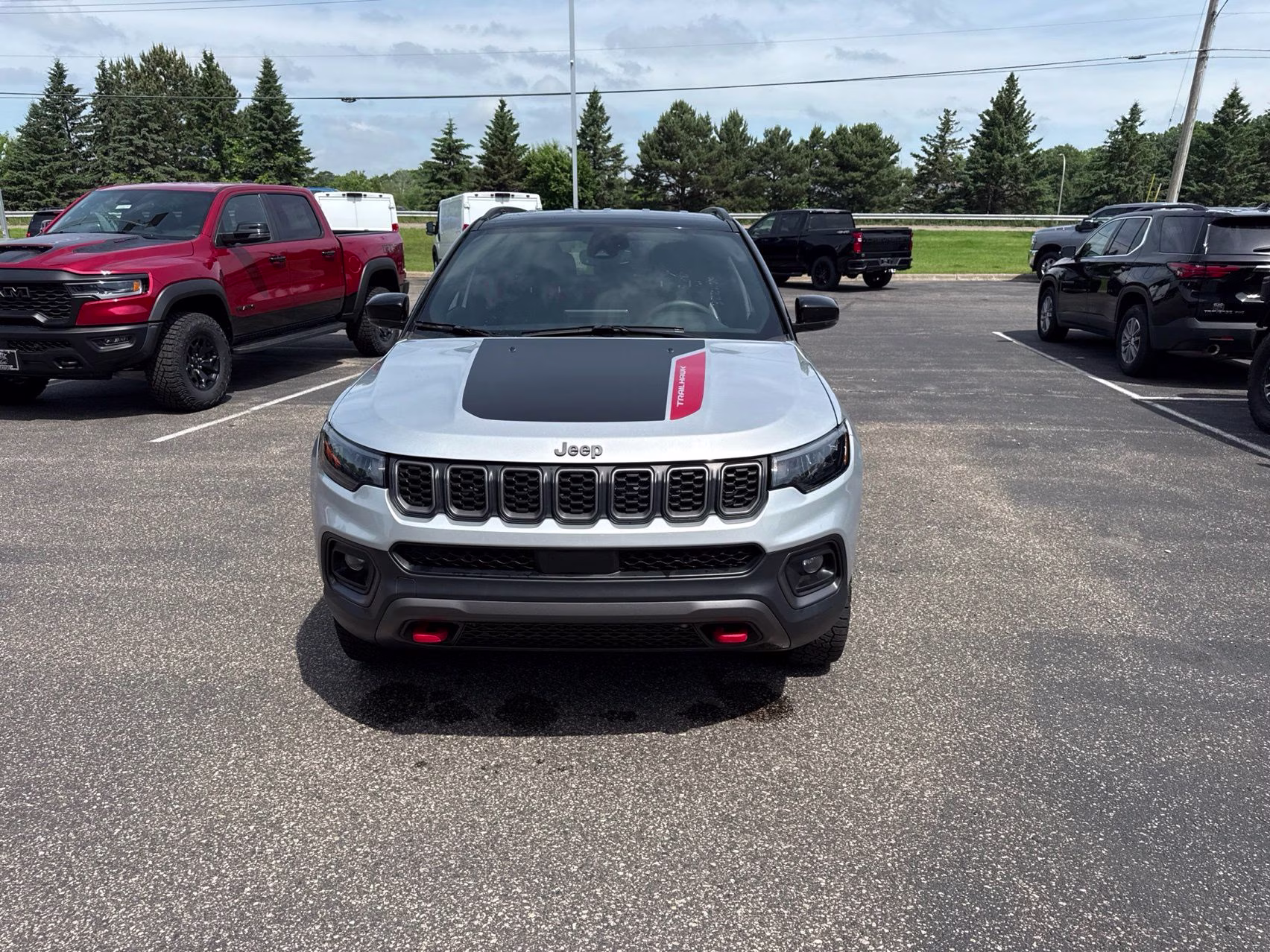2025 Silver Zynith Metallic Clearcoat Jeep Compass Trailhawk 4X4 SUV