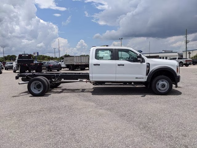 2026 Oxford White Ford Super Duty F-450 DRW XL 4X4 Chassis