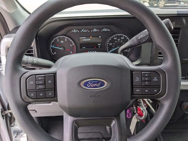 2026 Oxford White Ford Super Duty F-450 DRW XL 4X4 Chassis