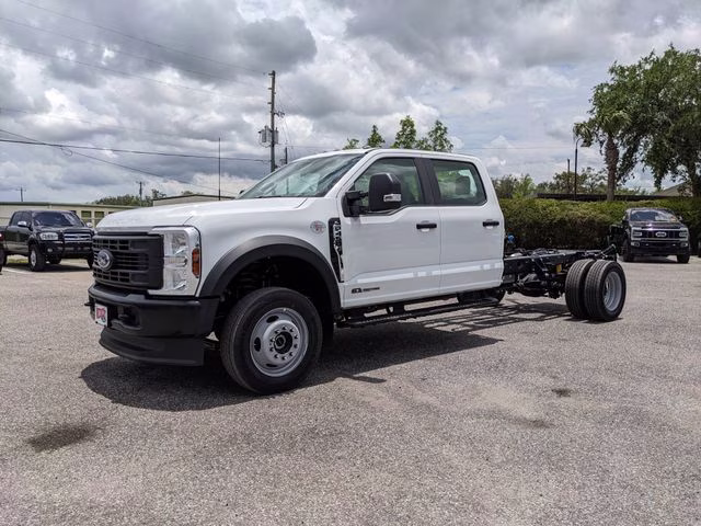 2026 Oxford White Ford Super Duty F-450 DRW XL 4X4 Chassis
