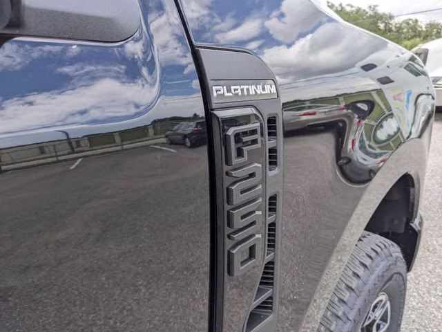 2026 Agate Black Metallic Ford Super Duty F-250 SRW Platinum 4X4 Truck