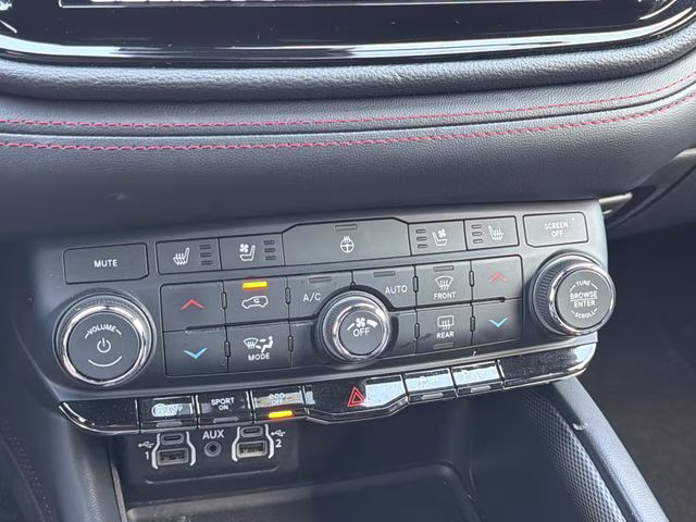 2024 DB Black Crystal Clearcoat Dodge Durango GT Plus AWD SUV