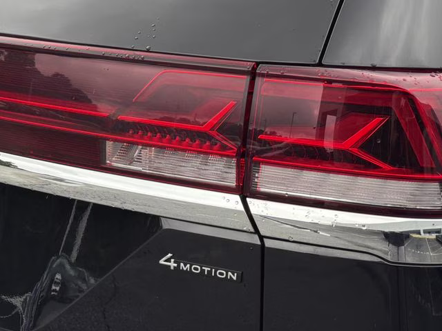 2024 Dark Blue Volkswagen Atlas 2.0T SE w/Technology AWD SUV