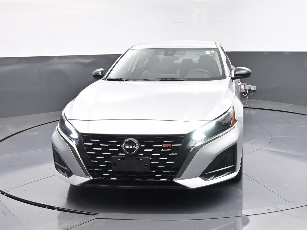 2024 Brilliant Silver Metallic Nissan Altima 2.5 SR AWD Sedan