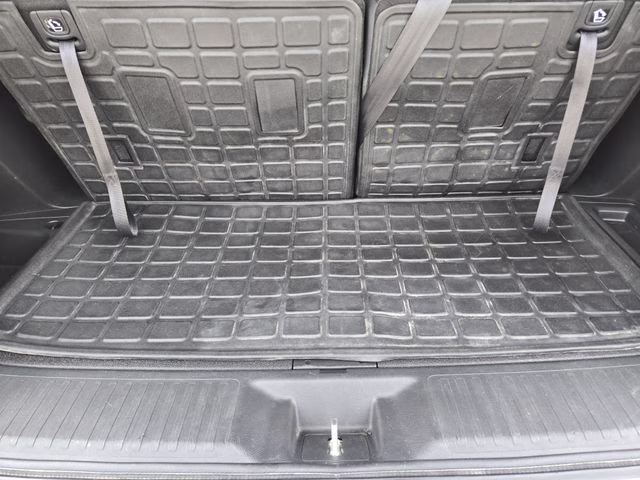 2024 White Honda Pilot Touring AWD SUV