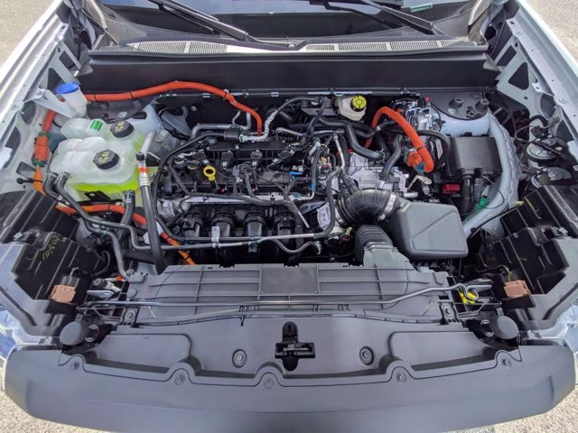 2026 Oxford White Ford Maverick XL FWD Truck