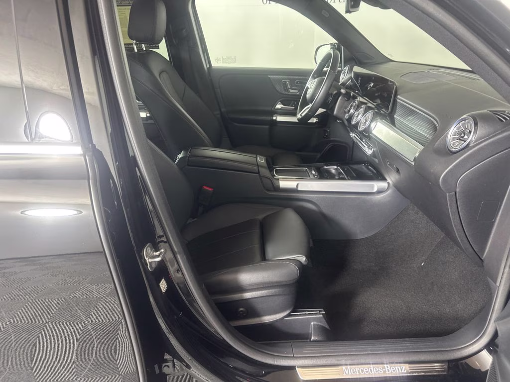 2025 Night Black Mercedes-Benz GLB GLB 250 AWD SUV