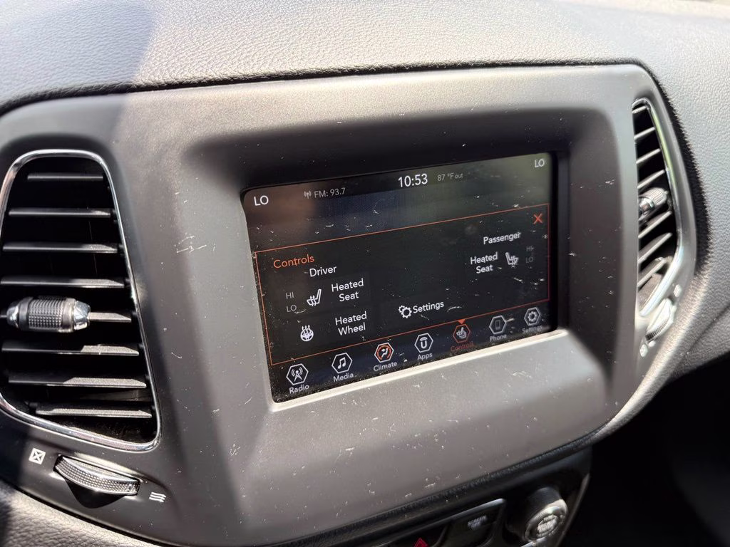 2020 Olive Green Pearlcoat Jeep Compass Latitude 4X4 SUV