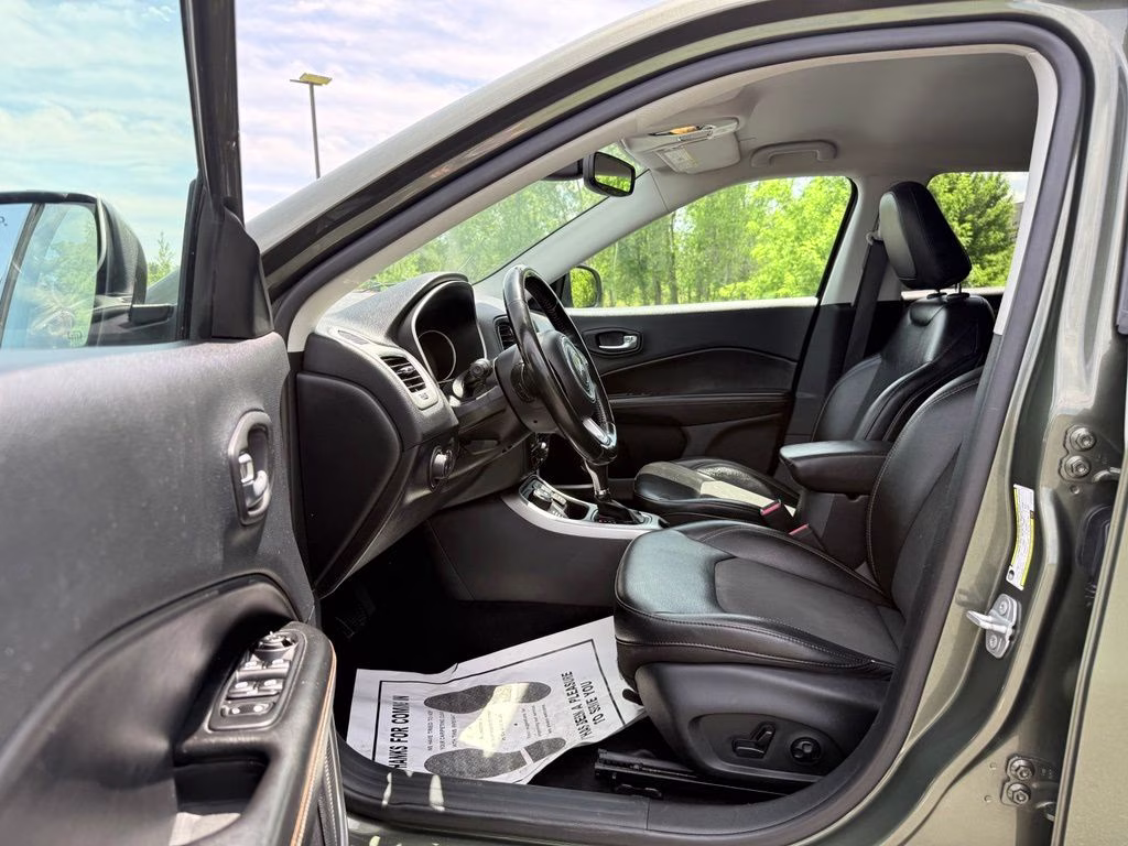 2020 Olive Green Pearlcoat Jeep Compass Latitude 4X4 SUV