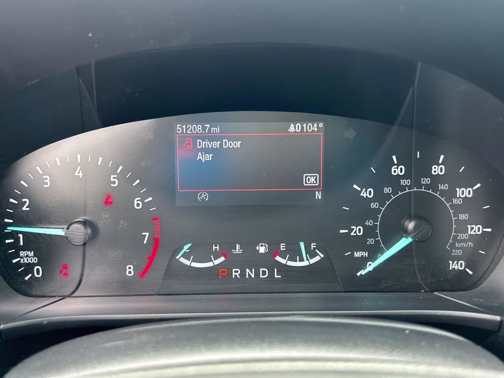 2021 Oxford White Ford Escape SE FWD SUV