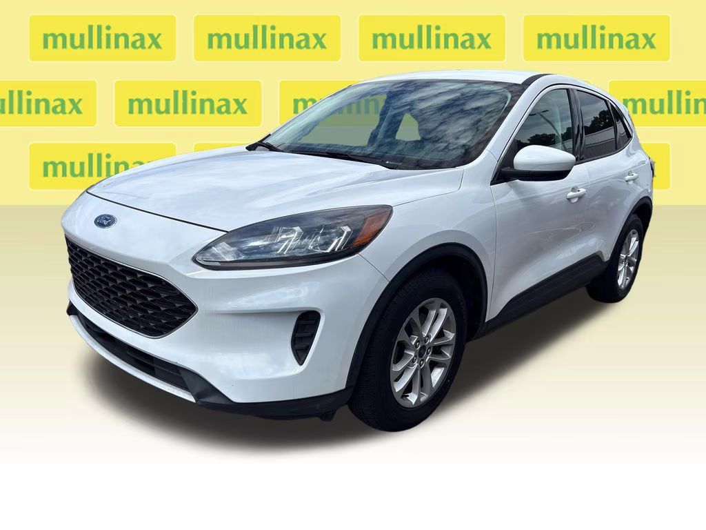 2021 Oxford White Ford Escape SE FWD SUV