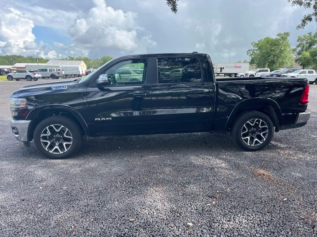 2026 Diamond Black Crystal Pearlcoat Ram 1500 Laramie 4X4 Truck