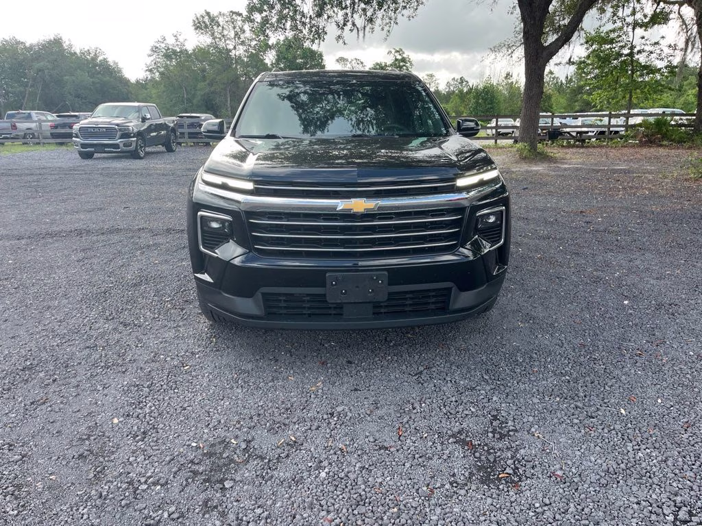 2025 Mosaic Black Metallic Chevrolet Traverse LT 1LT FWD SUV