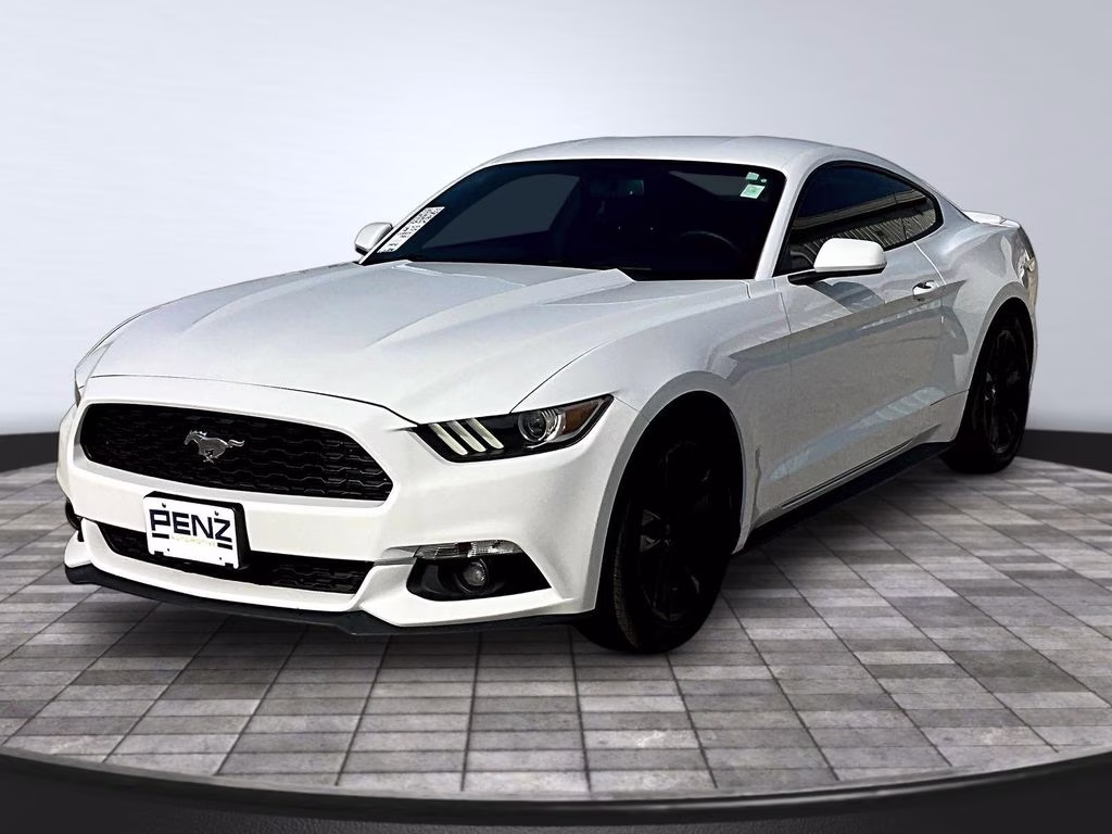 2016 Oxford White Ford Mustang EcoBoost RWD Coupe