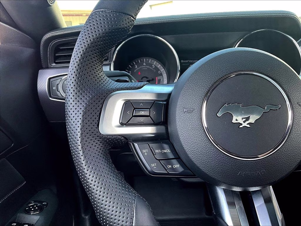 2016 Oxford White Ford Mustang EcoBoost RWD Coupe