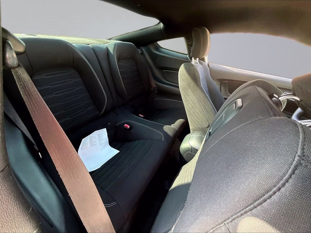2016 Oxford White Ford Mustang EcoBoost RWD Coupe
