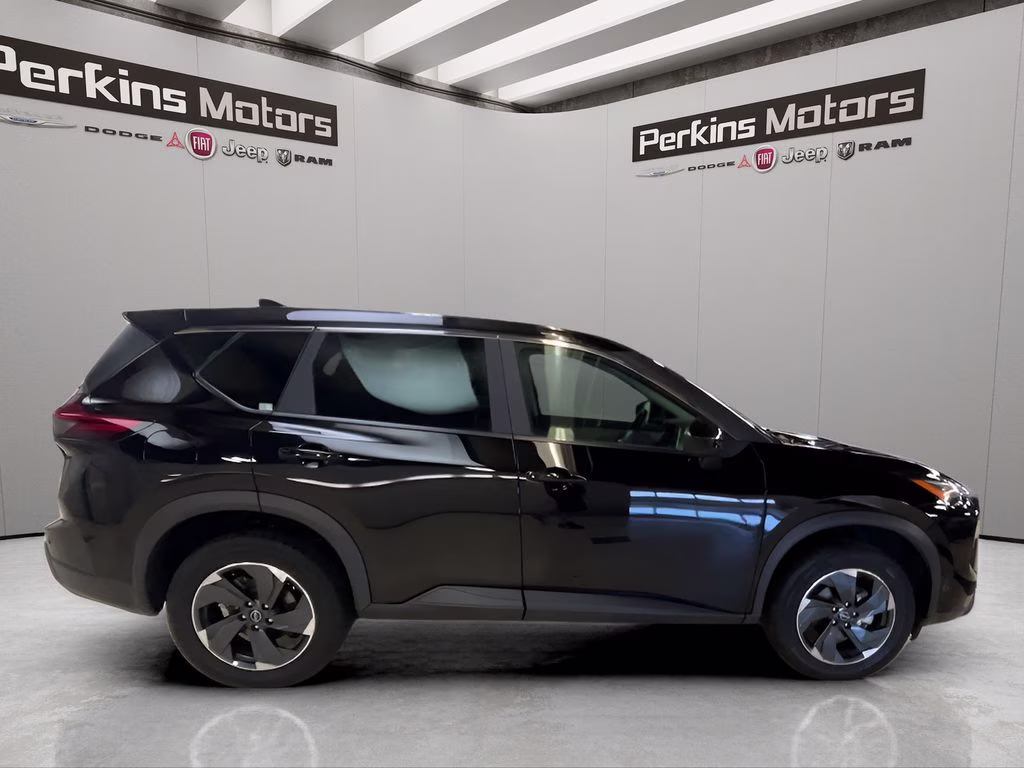 2025 Super Black Nissan Rogue SV AWD SUV