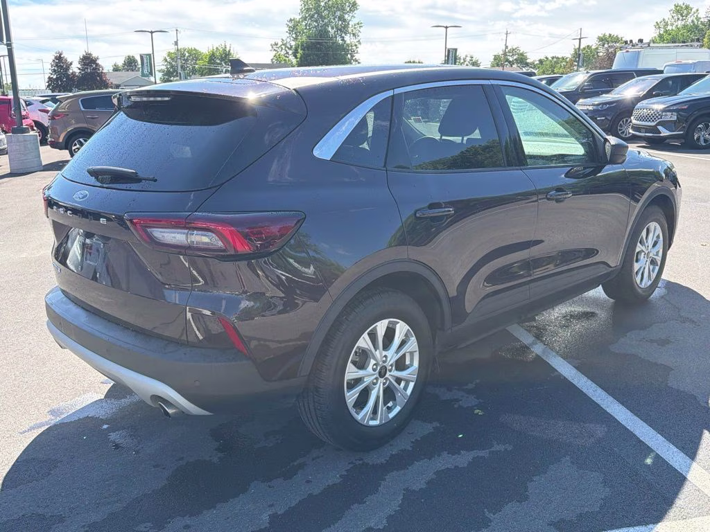 2023 Cinnabar Red Ford Escape Active FWD SUV