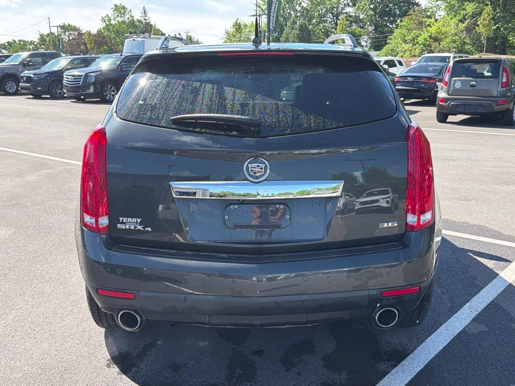 2014 Graphite Metallic Cadillac SRX Luxury AWD SUV