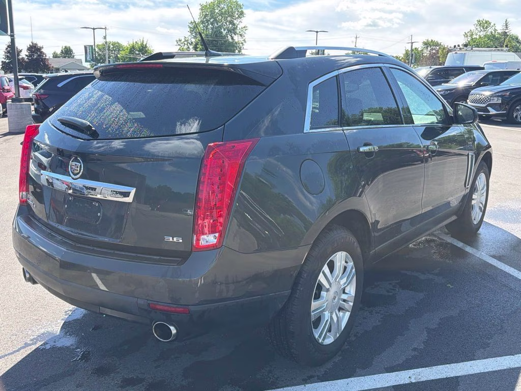 2014 Graphite Metallic Cadillac SRX Luxury AWD SUV