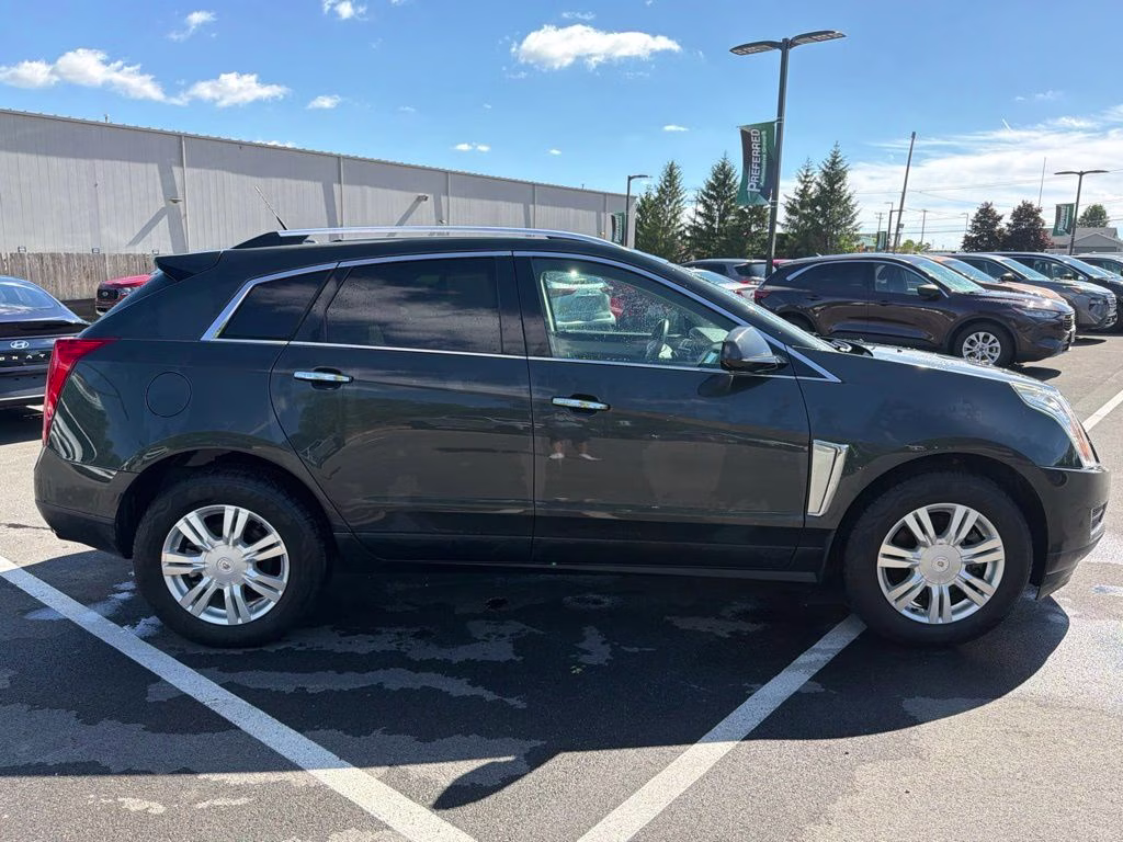 2014 Graphite Metallic Cadillac SRX Luxury AWD SUV
